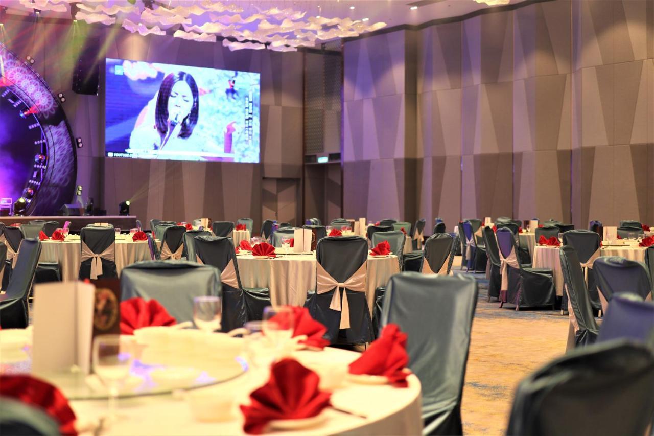 Ksl Esplanade With Hot Spring 4* Klang